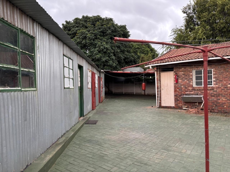 3 Bedroom Property for Sale in Geelhoutpark North West